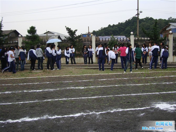 200952m2796uff2iqqafms.jpg
