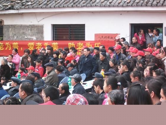 本次参加活动人员大概有150多位