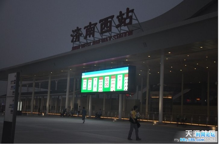 扑克门.jpg