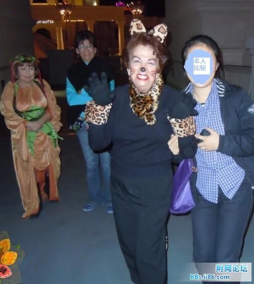 哈哈 可爱的老奶奶之万圣节妆扮.jpg