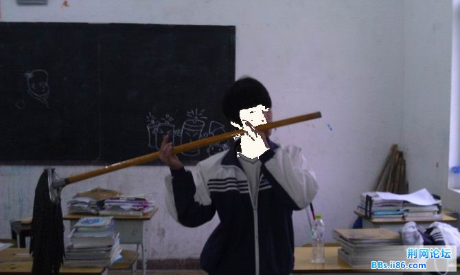 psbCAMT6SCV.jpg