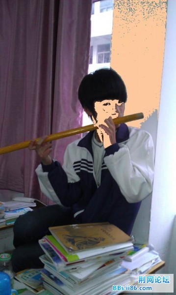 psbCAF0KB1D.jpg
