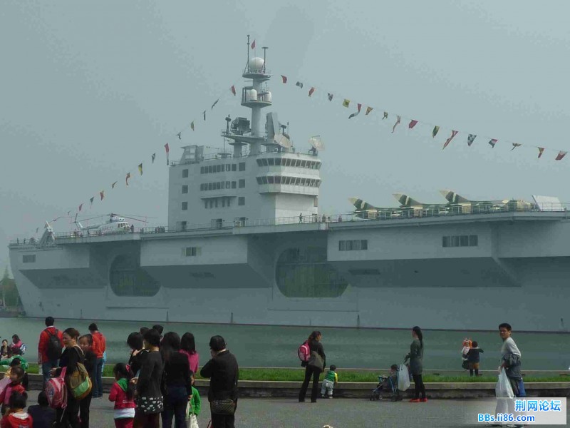 航空母舰