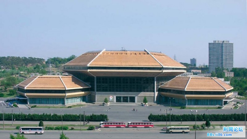 acrobatic-performances-take-place-inside-the-pyongyang-circus-which-seats-3500-s.jpg