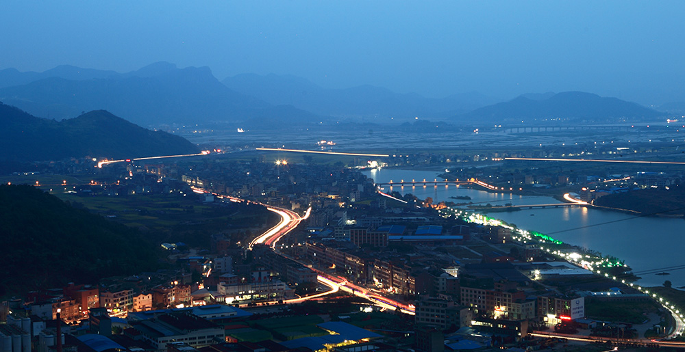 水涨夜景.jpg