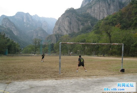 景区球场.jpg
