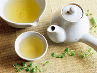 吃药不能用茶水.jpg
