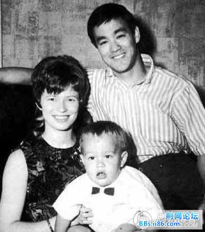 看李小龙如何教育儿子？5.jpg