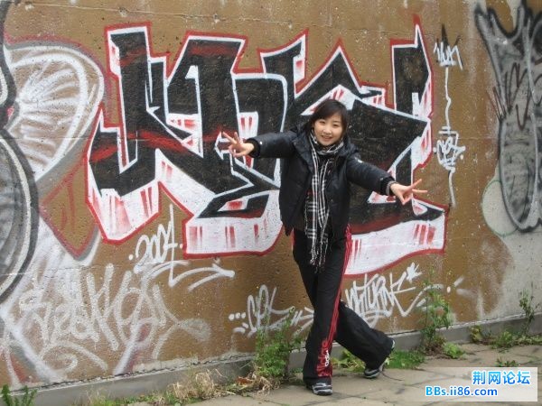 何雯娜的生活照.jpg