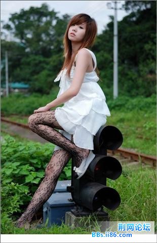 a233294_s.jpg