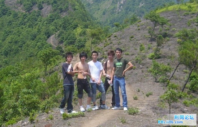 5合影.jpg
