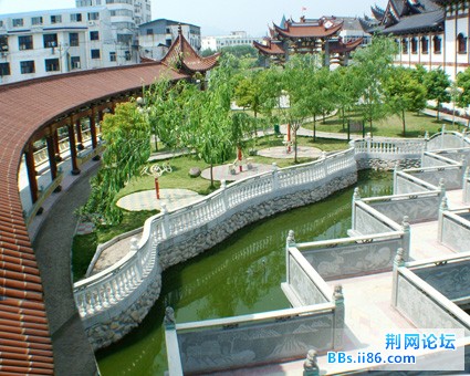 村级公园..jpg