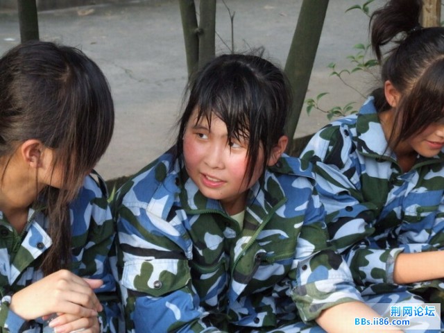 DSCF0276帅哥静女们.JPG