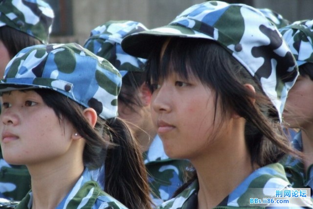 DSCF0234帅哥静女们.JPG