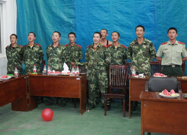 BI0E1121武警合唱《爱国奉献歌》.JPG