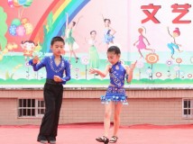 拉丁舞－－大荆小学‘六一’文艺汇演节目之一